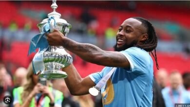 Semenyo with the trophy