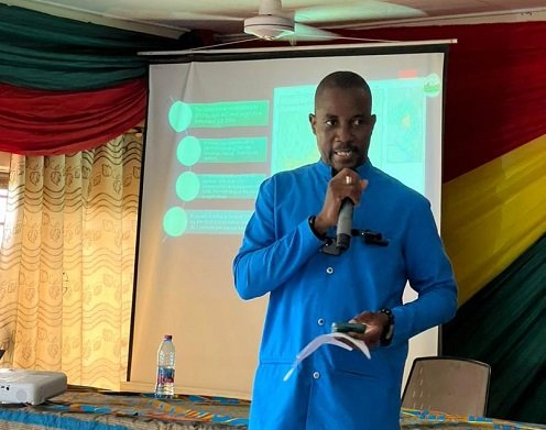Mr Moabaly (inset) addressing participants at the forum