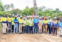Mr. Taylor, (seventh from left) and Mr. Yuanwei, (sixth from right) with the team after the site tour.jpg
