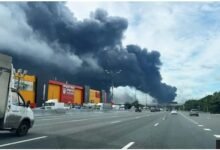 The fire at the Kapotnya refinery was visible to motorists on the Moscow ringroad