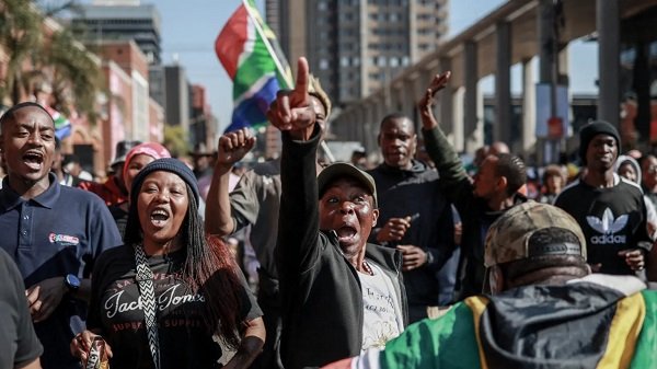Anti-migrant protesters march in South Africa