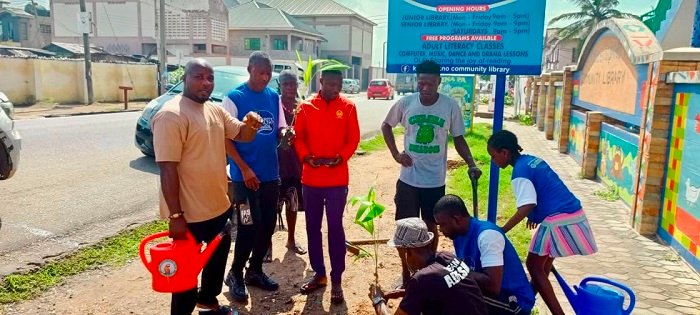 Community plants 230 tree seedlings to combat climate change