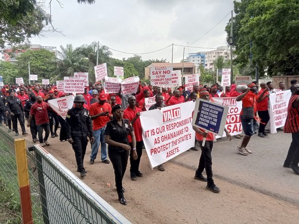 -The protestors in a march on some streets of Tema