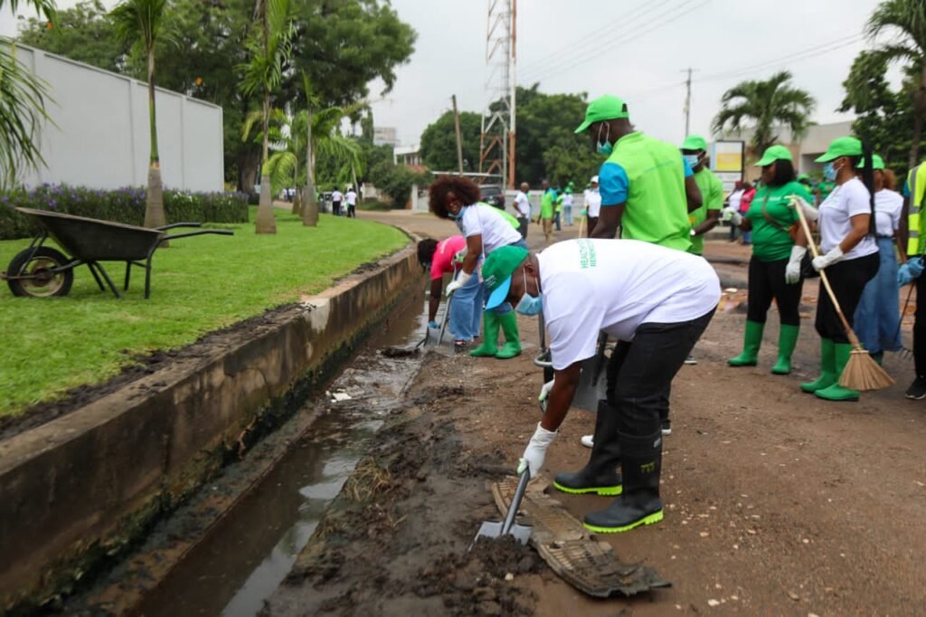 The Chief Executive Officer of BPA, Ing. Kow Eduakwa Sam together with some staff during the clean-up