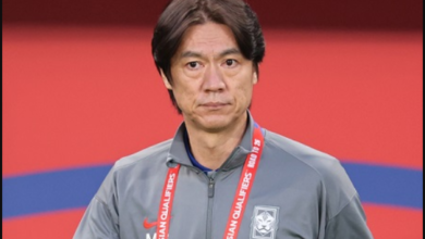Coach Hong Myung-bo - resigned after the team's poor show