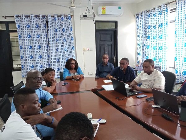 Mrs Senoo (middle) with the CSOs during the meeting