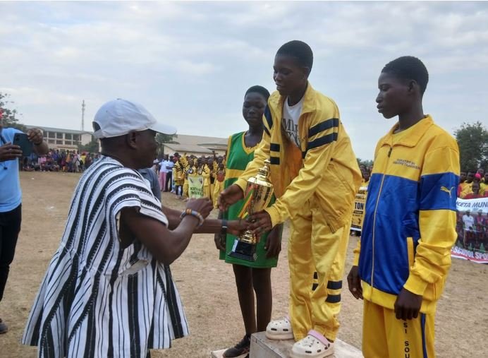 Athletes receiving awards at the Volta Regional games