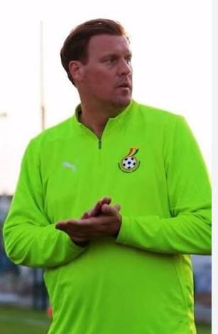 Coach Kim Lars Bjorkegren - Black Queens