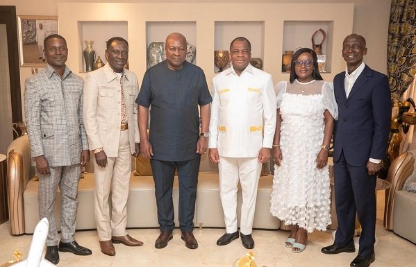 Pres Mahama commends Wengam ------President Mahama (third from left) with Rev. Wengam (third from right) and other Executive Presbytery officers after the visit