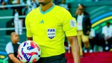 Ref Daniel Laryea