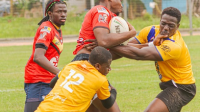 Titans duo of Nana Yaw Ofori Nyantakyi and Davies Dorm battle Bulls' Martin Buabeng for the ball