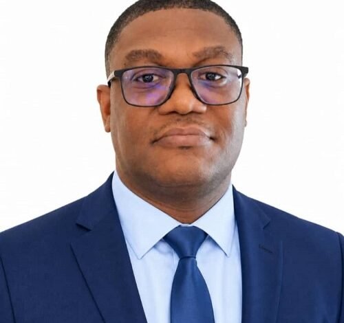 Dr Ebenezer Nikoi, Endocrinologist