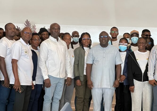 Mr Debrah (front raw third from right) with Mr Agyekum (front raw third from left) and the nurses at the Airport