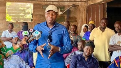 Mr Ayariga addressing traders at Tamale Aboabo Market during his tour
