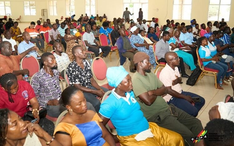 Participants at the investment roadshow forum