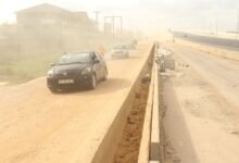 The unasphalted Pobiman stretch of the road. Photo. Ebo Gorman